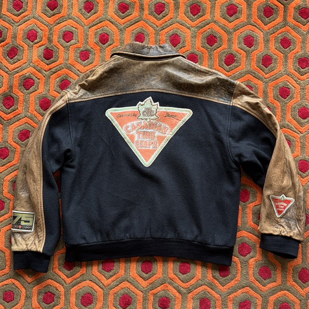 MAKE OFFER ! Vintage Canadian Tire Black & Brown Men's Med Bomber Jacket Roger